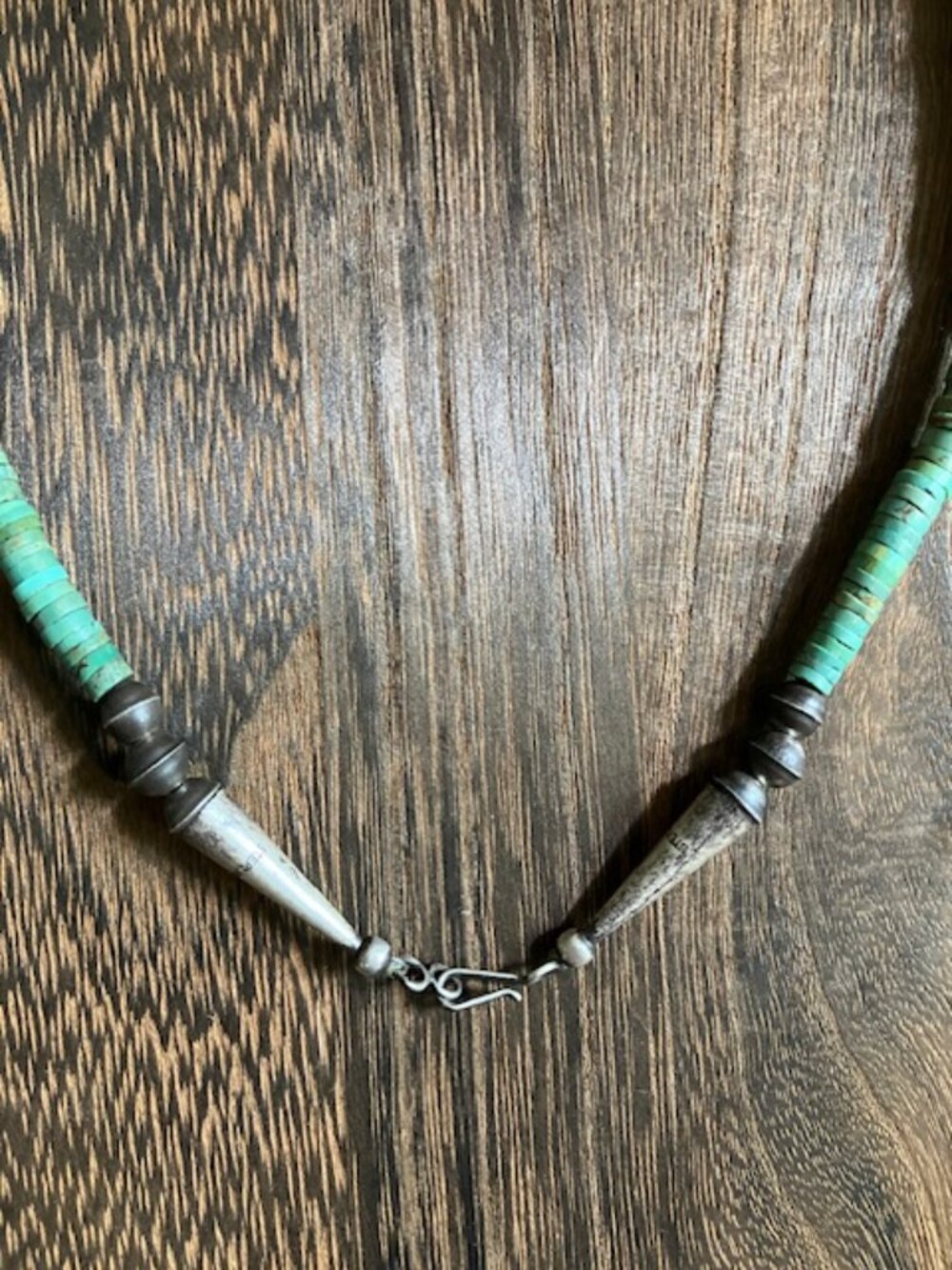 VTG Large Navajo Green Turquoise Pendant on Santo Domingo Heishi & Bench Beads - Picture 5 of 7